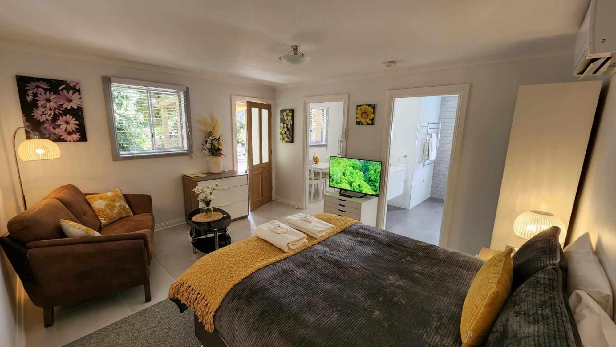 Riesling Trail & Clare Valley Cottages ภายนอก รูปภาพ