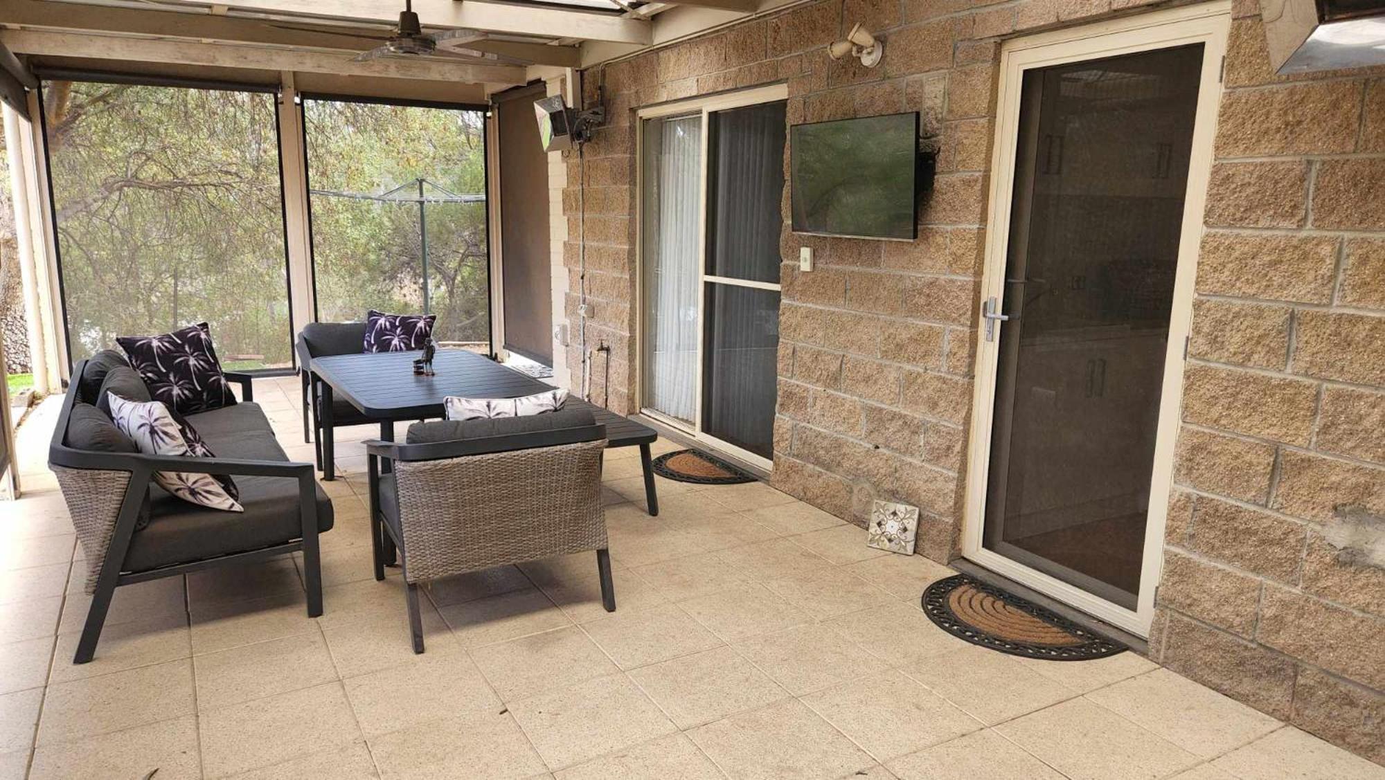 Riesling Trail & Clare Valley Cottages ภายนอก รูปภาพ