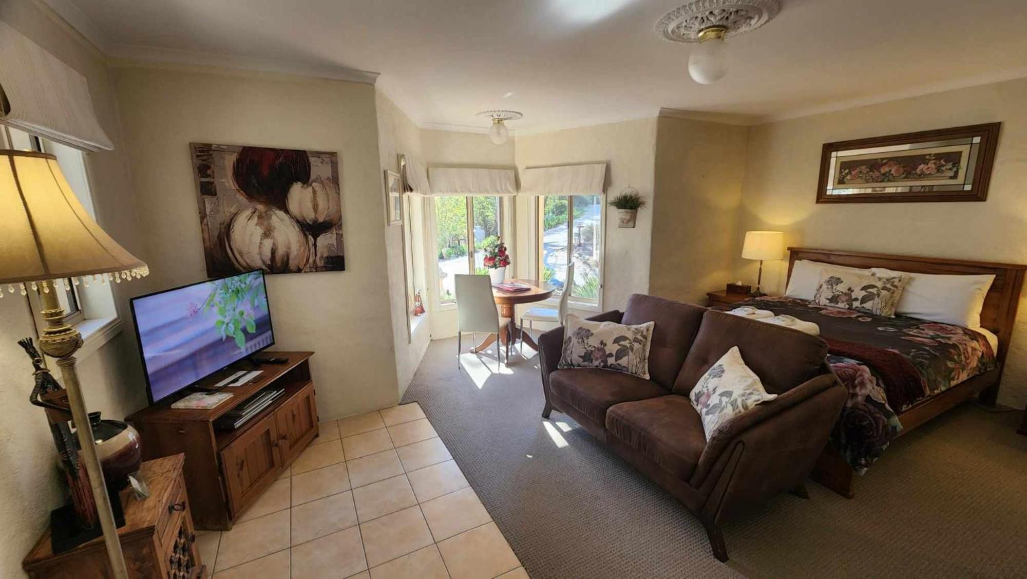 Riesling Trail & Clare Valley Cottages ภายนอก รูปภาพ